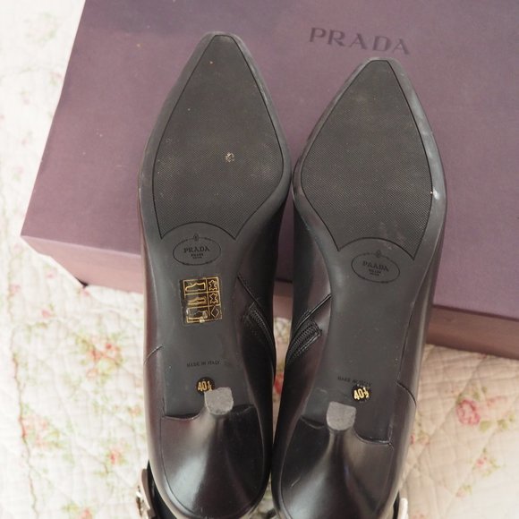 Authentic Prada Black Leather Bootie Heels Side Zip Buckle Detail Size 40.5 - Picture 4 of 5
